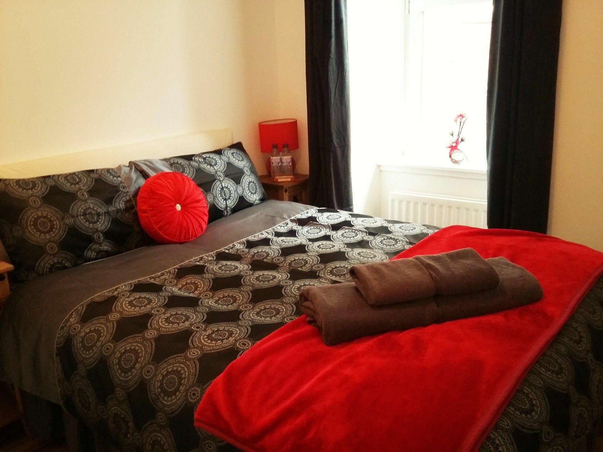 2 Bed Apartment Finnieston กลาสโกว์ ภายนอก รูปภาพ